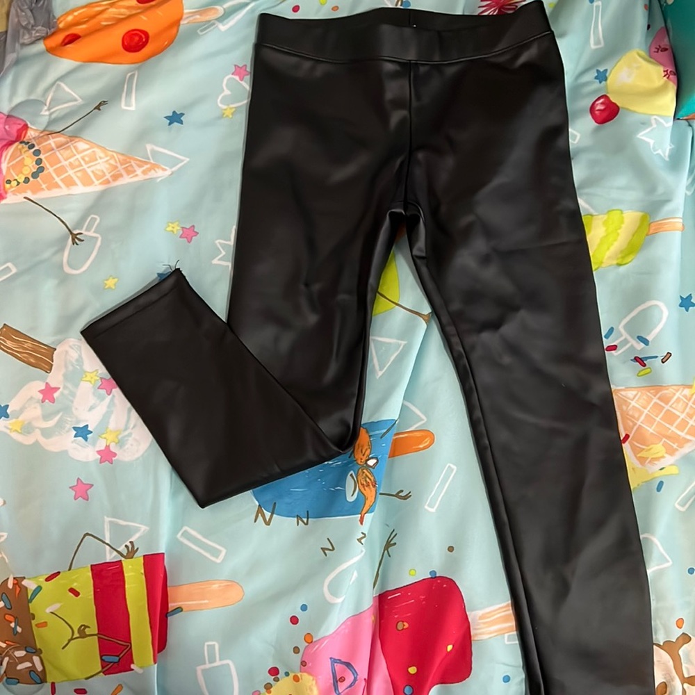 H&M Stylish toddler faux leather leggings